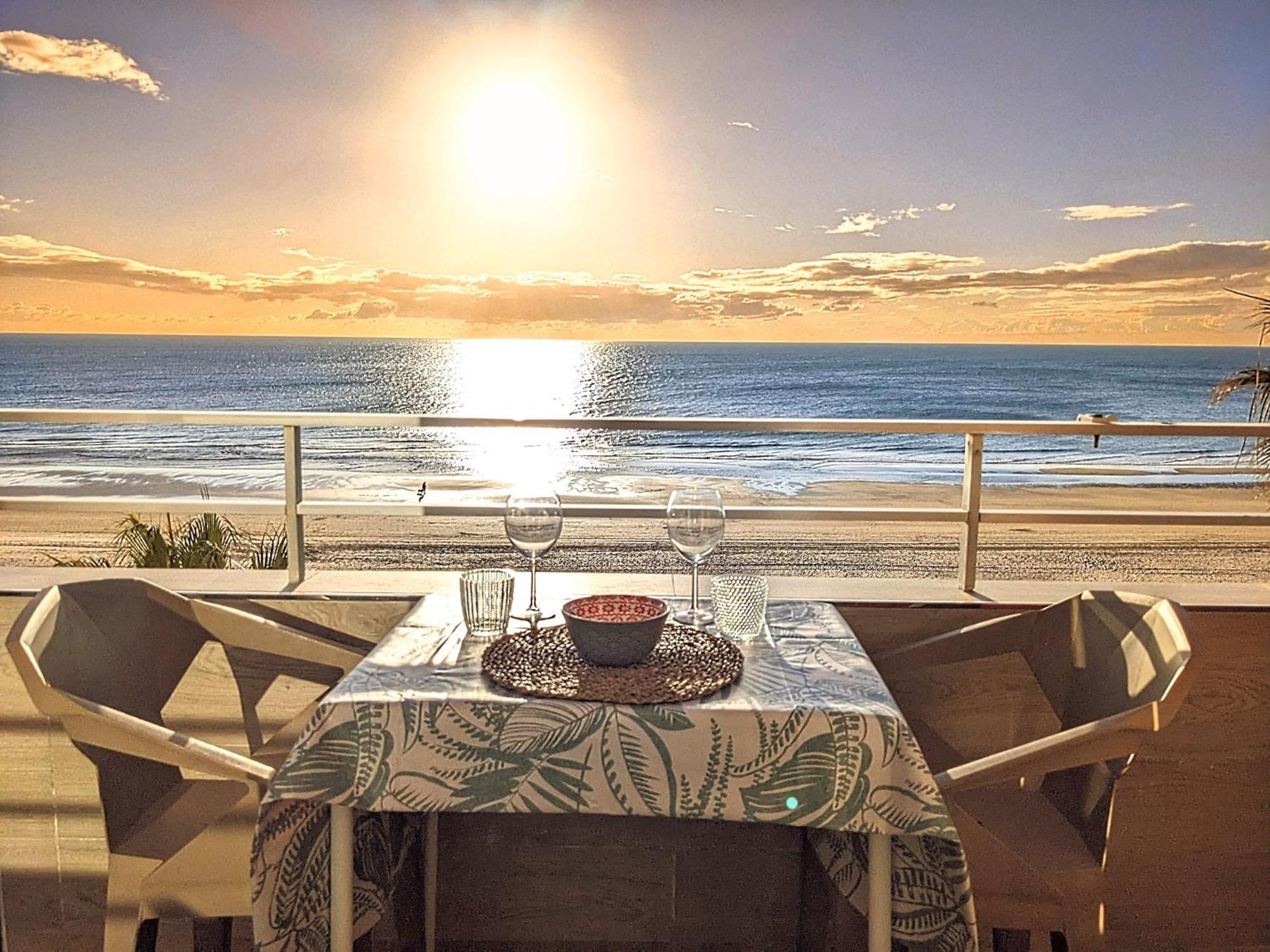 Apartamento En La Playa Con Garaje Cádiz Kültér fotó