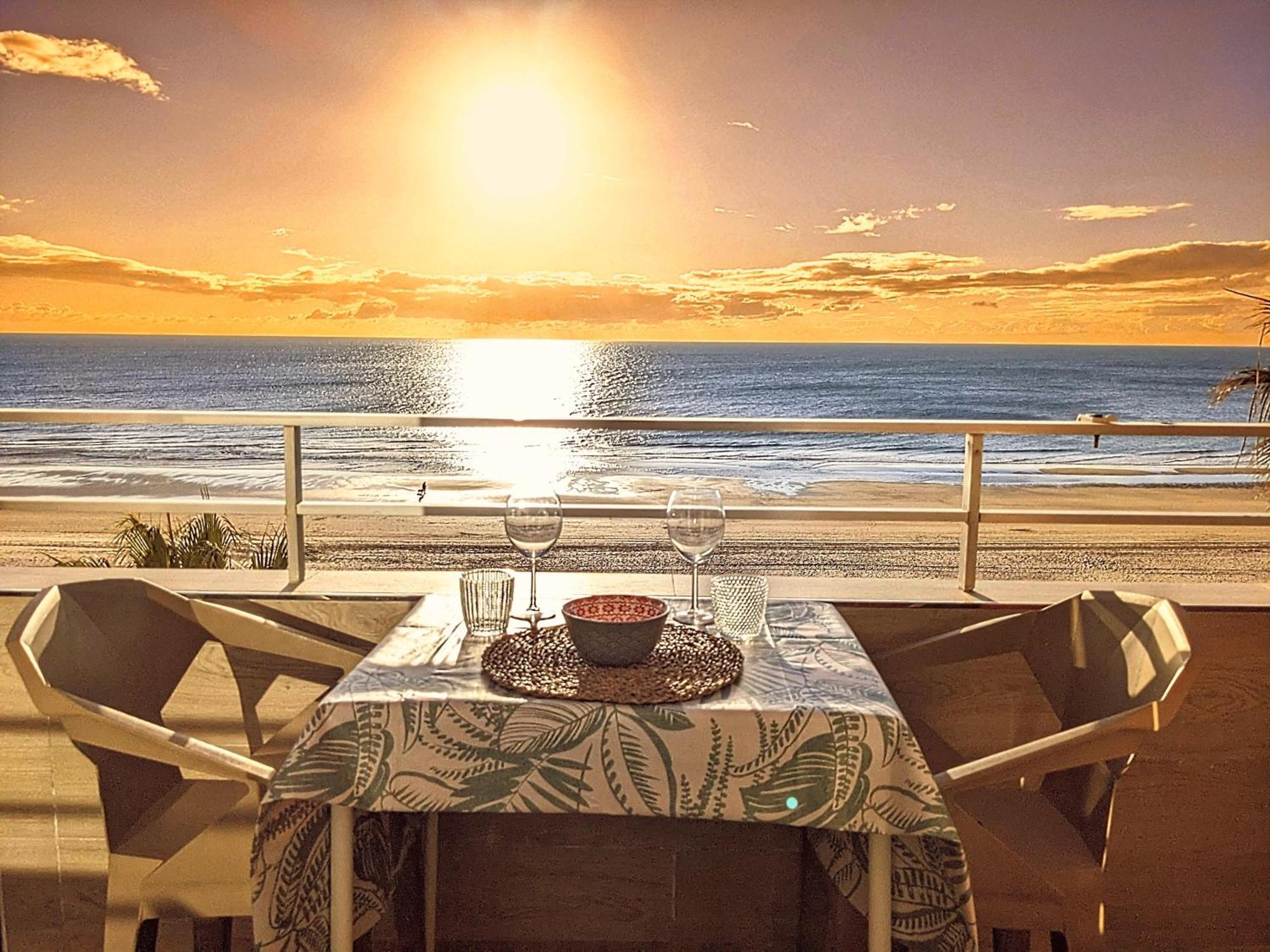 Apartamento En La Playa Con Garaje Cádiz Kültér fotó